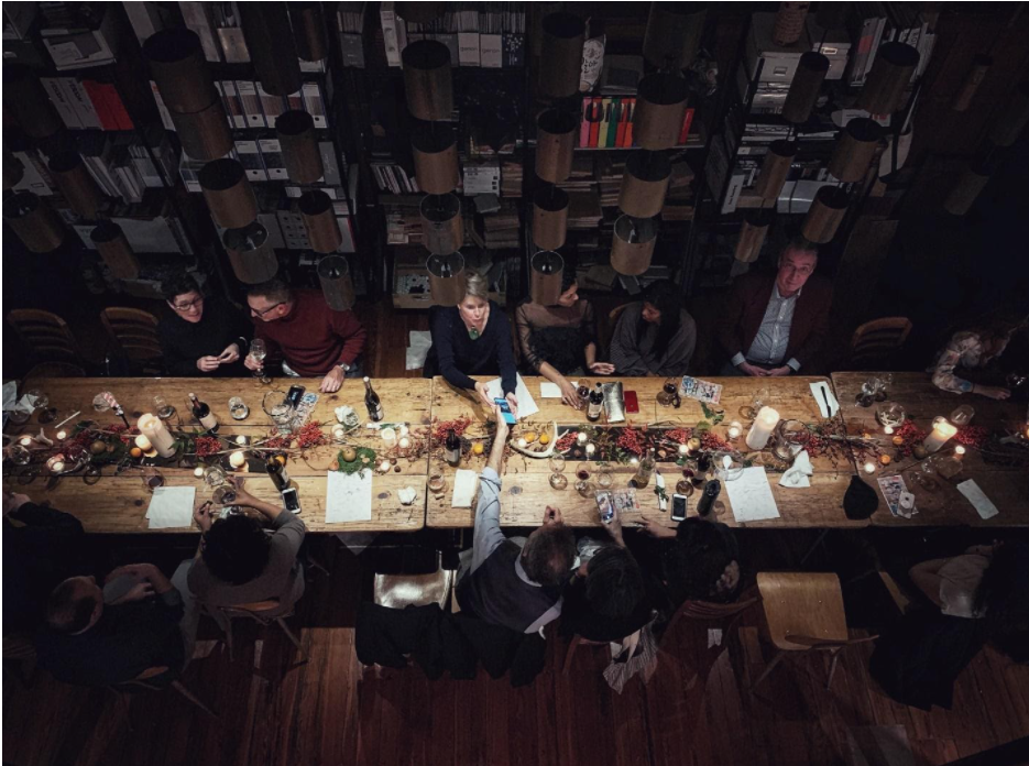 3 Restaurant and Bar Entertainment Ideas to Keep Your Crowds Engaged